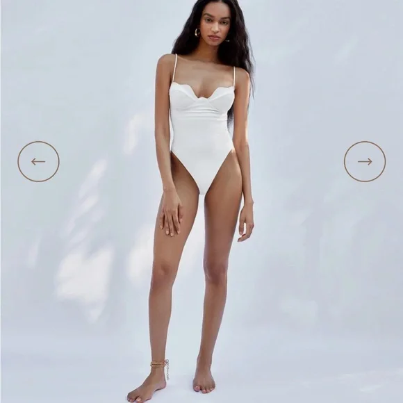 Vix | Swim | Nwot Vix Paula Hermanny Firenze Lou One Piece  display picture 2